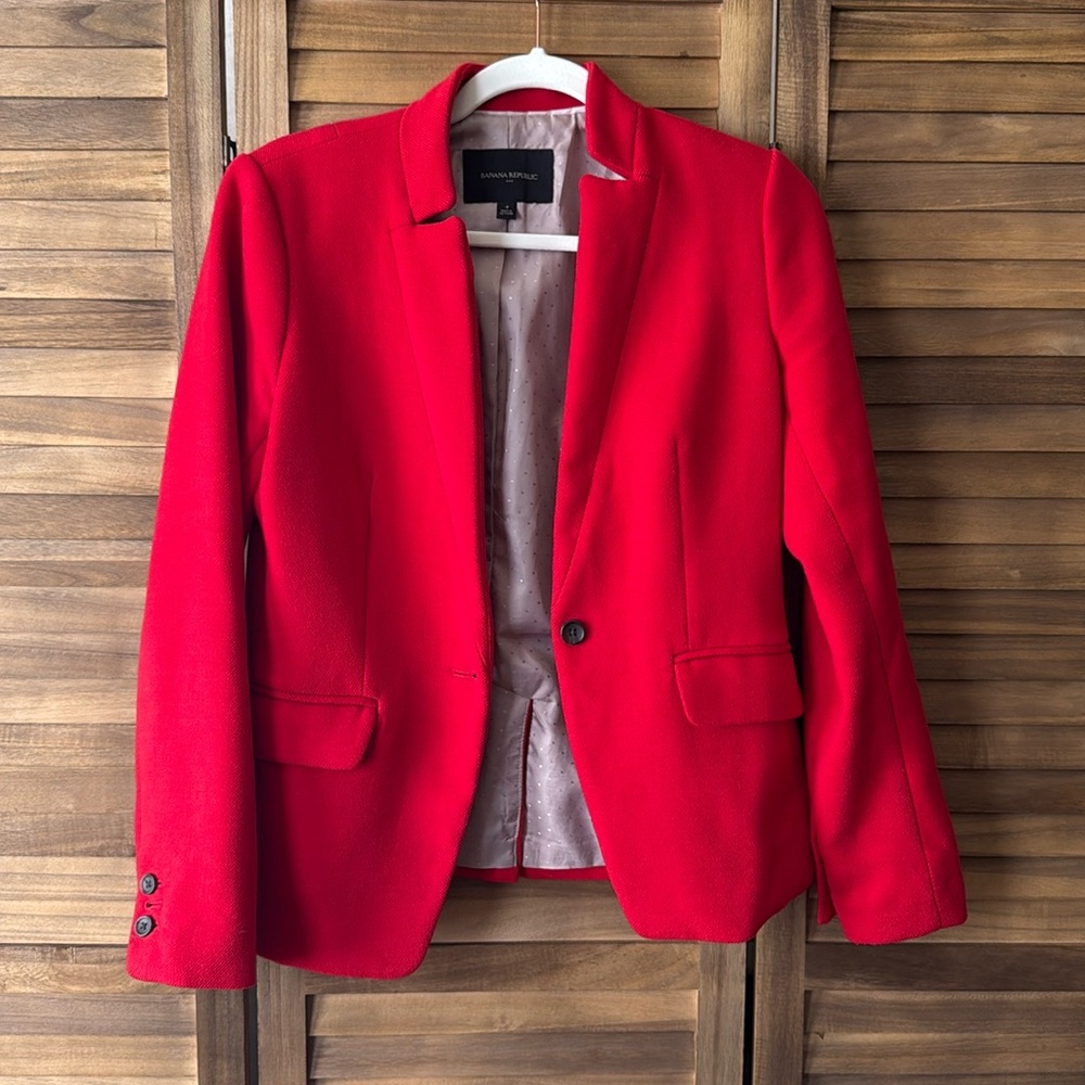 Banana Republic Size 4 notched collar blazer